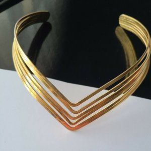 Vintage Gold Tone V-Neck Collar Necklace
